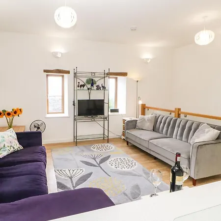 Whinstone בית נופש Keisley