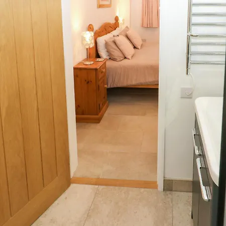 Whinstone Дом отдыха